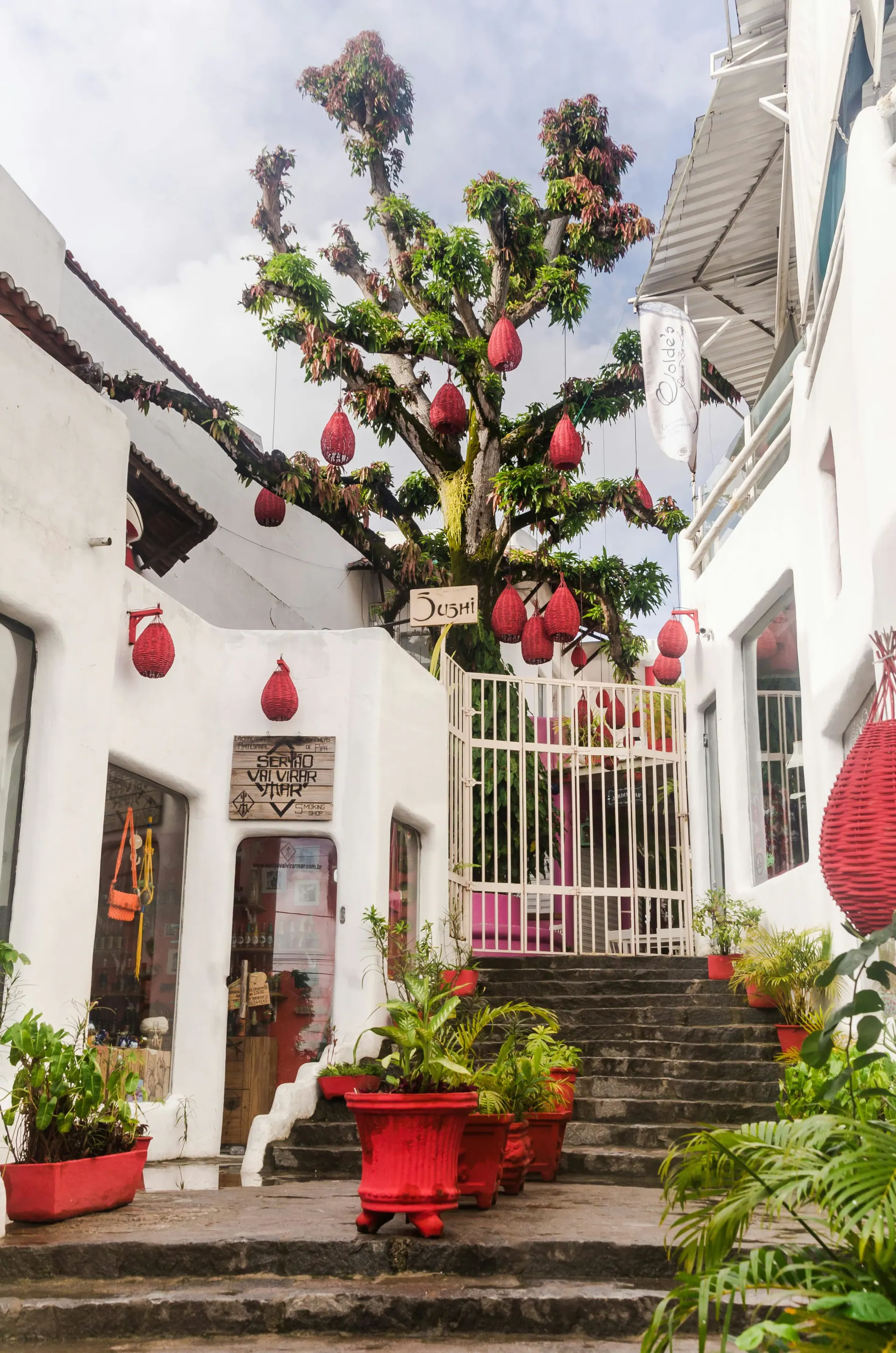 Vila e comércio em Pipa